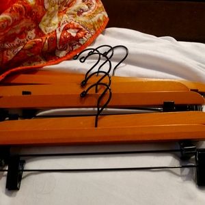 Wooden hangers ( 12 pack)